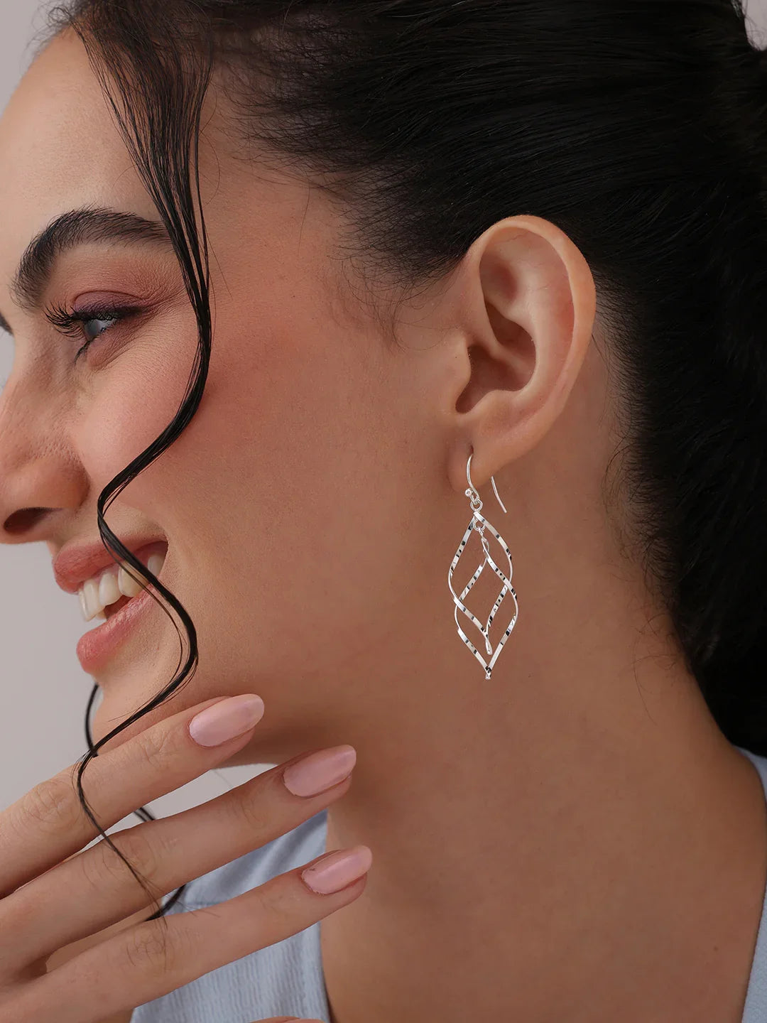 Classic Linear Loop Earrings